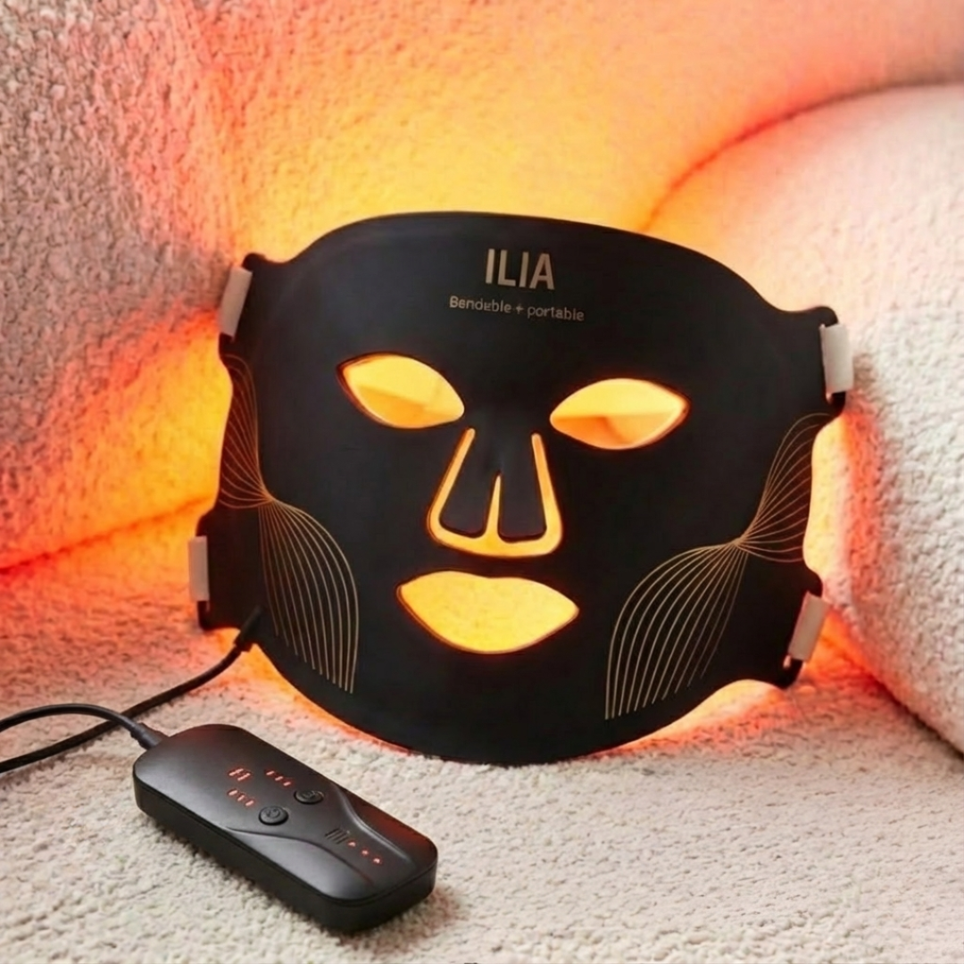 ILIA Silicone LED Therapy Mask